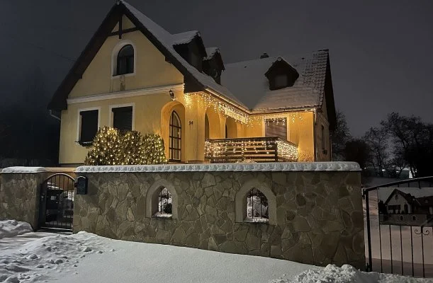 M�rk�i Vend�gh�z - kapu a Bakonyra M�rk�