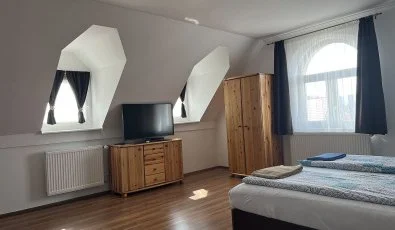 M�rk�i Vend�gh�z - kapu a Bakonyra M�rk�