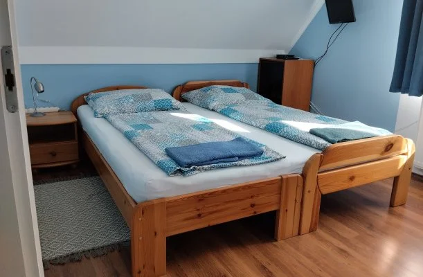 M�rk�i Vend�gh�z - kapu a Bakonyra M�rk�