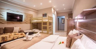 M�rcius 15. (min. 3 �j)