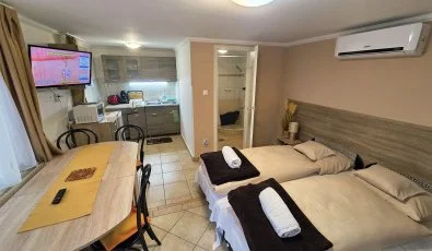 Mary Apartman Hajd�szoboszl�