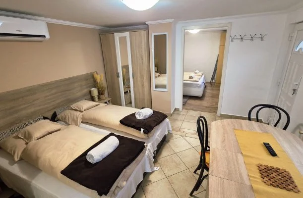 Mary Apartman Hajd�szoboszl�