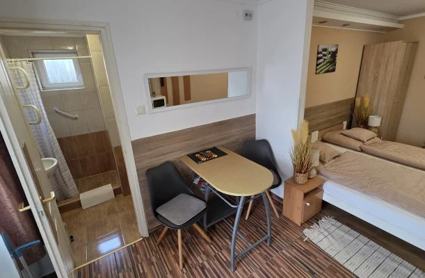 Mary Apartman Hajd�szoboszl�