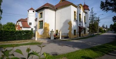 Kast�ly�lm�ny kir�ndul�ssal (min. 2 �j)