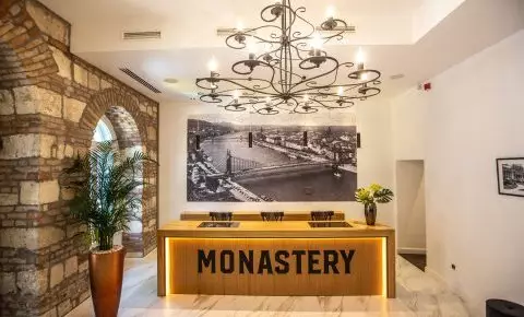 Monastery Boutique Hotel Budapest - Karácsony