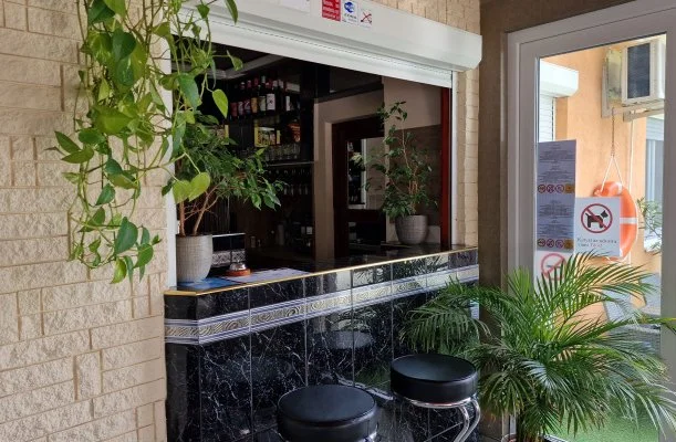 Napsug�r Apartmanh�z Si�fok