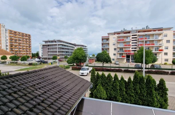 Napsug�r Apartmanh�z Si�fok