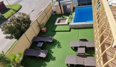 Napsug�r Apartmanh�z Si�fok