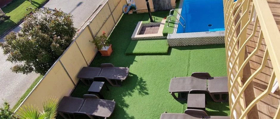 Napsug�r Apartmanh�z Si�fok