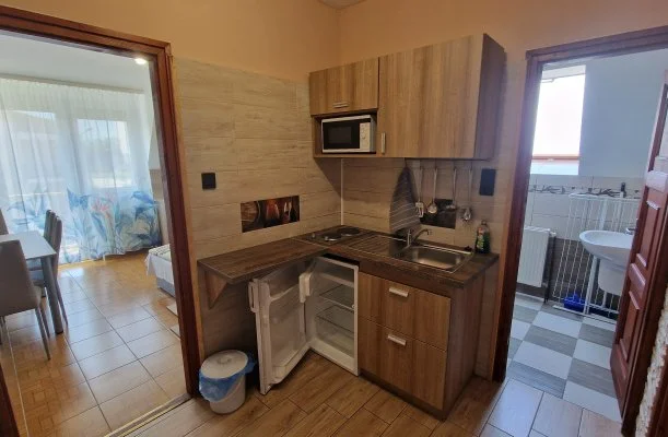 Napsug�r Apartmanh�z Si�fok