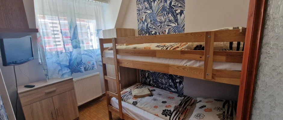 Napsug�r Apartmanh�z Si�fok