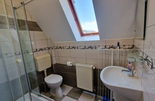 Napsug�r Apartmanh�z Si�fok