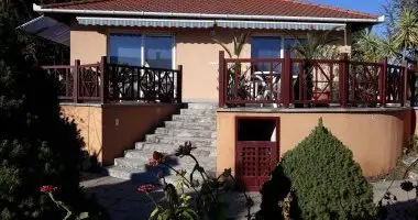 Augusztus 20. (min. 2 �j)