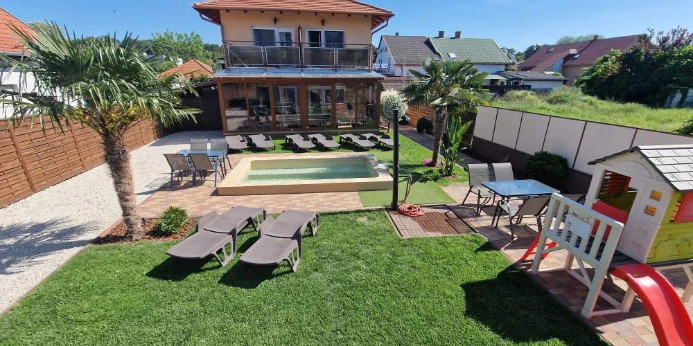 Napsugár Villa B Siófok