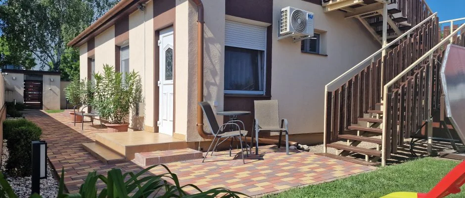 Napsug�r Villa A Si�fok