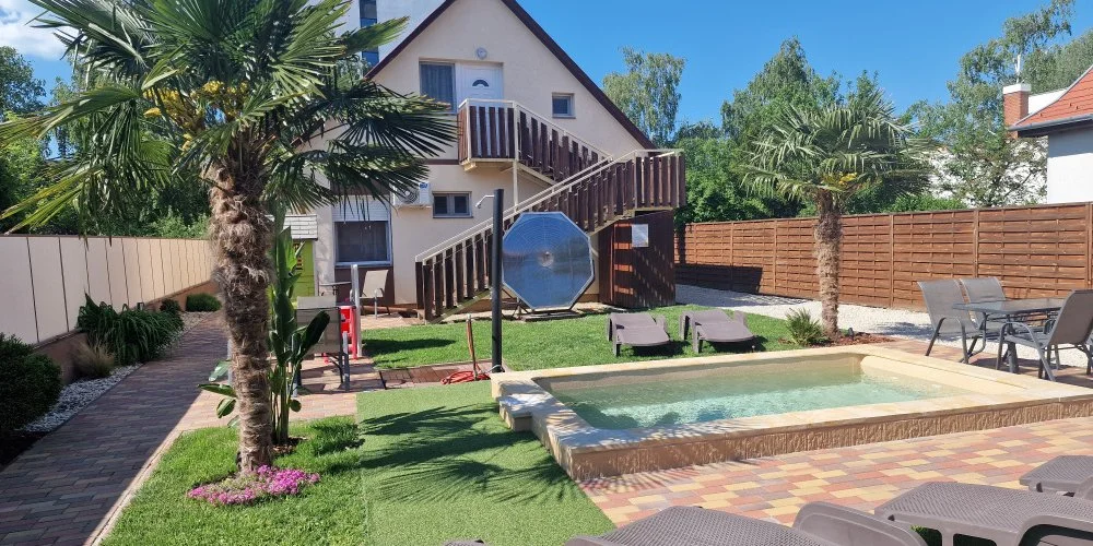 Napsug�r Villa A Si�fok