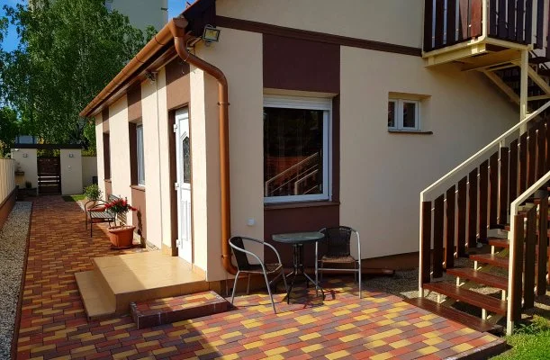 Napsug�r Villa A Si�fok