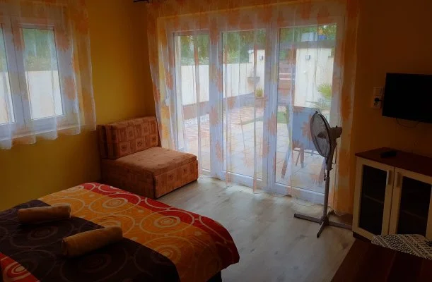 Napsug�r Villa A Si�fok