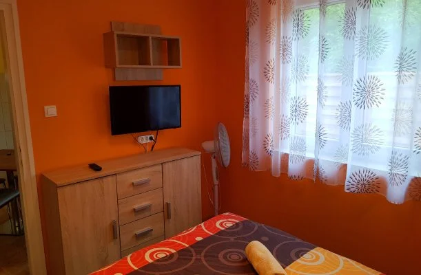 Napsug�r Villa A Si�fok