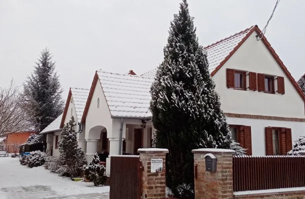 Négy Évszak Apartmanház Zalakaros Négy Évszak Apartmanház Zalakaros