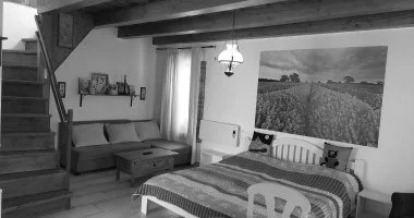 M�jus 1. (min. 2 �j)