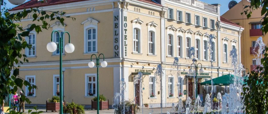 Nelson Hotel Hajd�szoboszl�