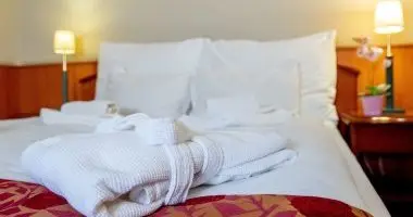 Napi r reggelivel (1 jtl)