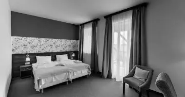 Alap �rak reggelis ell�t�ssal (1 �jt�l)