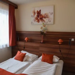 Oázis Wellness Panzió Szigetszentmiklós - Pünkösd 