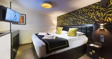 Kedvezm�nyes aj�nlat (1 �jt�l)