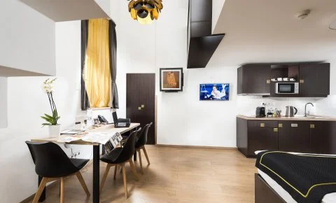 Opera Garden Hotel & Apartments Budapest - Pihenés apartmanban - teljes előrefizetéssel