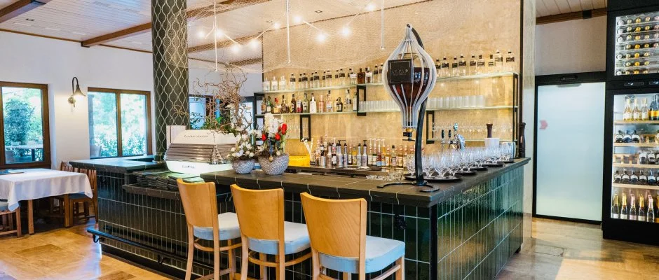 reg Halsz tterem s Fogad Tt