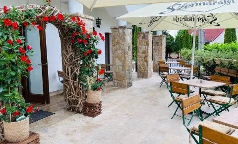 Öreg Halász Étterem és Fogadó Tát - Szilveszter