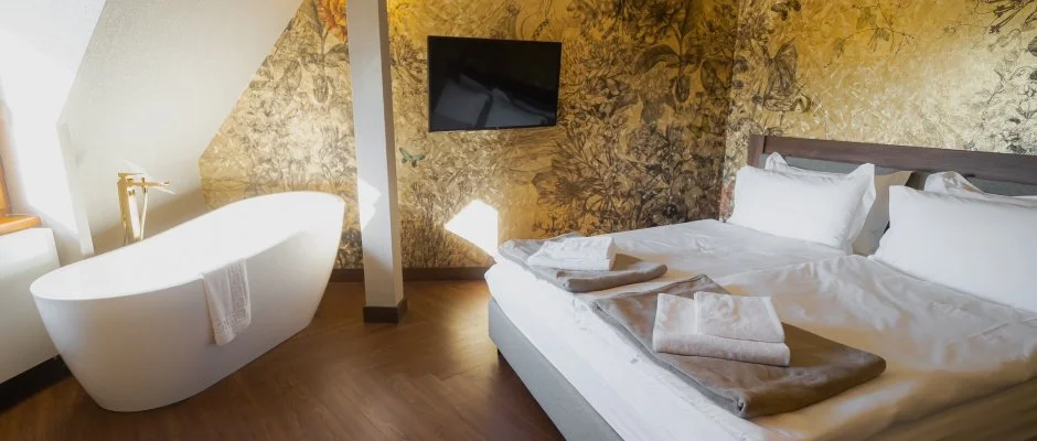 reg Halsz tterem s Fogad Tt