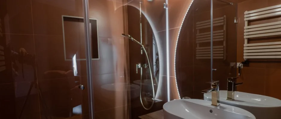 reg Halsz tterem s Fogad Tt