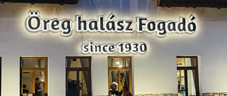 reg Halsz tterem s Fogad Tt