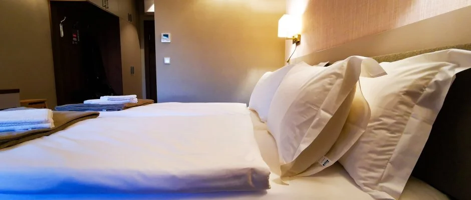 reg Halsz tterem s Fogad Tt