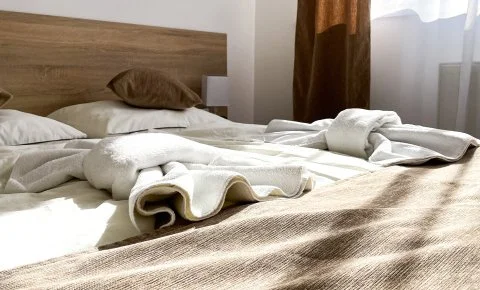 Öreg-tó Hotel Tata - Két ünnep között