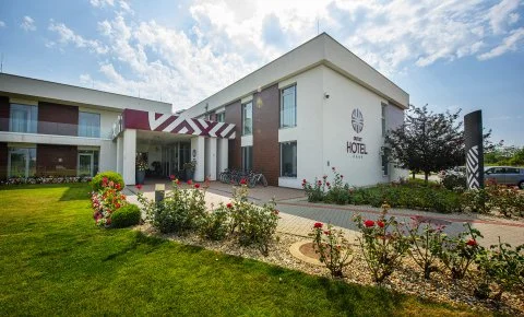 Outlet Hotel Polgár - Kedvezményes ár reggelivel
