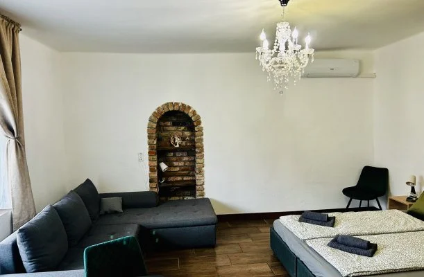 Pajkos P�ni �lm�nybirtok Vilyvit�ny