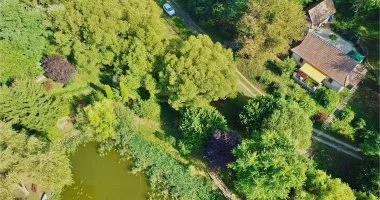 M�jus 1. - teljes el�refizet�ssel