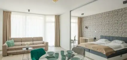 Prizs Garden Apartments Debrecen - Oktber 23-i hossz htvge