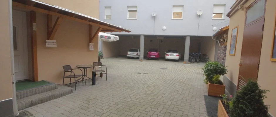 Hotel Vadszkrt Szkesfehrvr