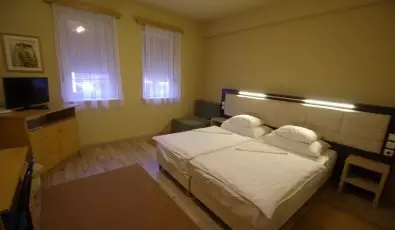 Hotel Vadszkrt Szkesfehrvr