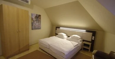 K�t �nnep k�z�tt