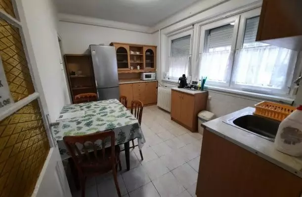 Peró Vendégház Debrecen Peró Vendégház Debrecen