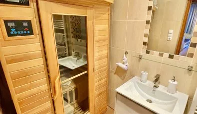 Pilis Lelke Vendghz Pilisszentllek