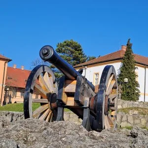 Pitypang Apartman Eger - Május 1. (min. 2 éj)