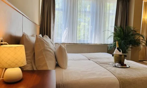 Pláza Hotel Gyula - Napi árak önellátással