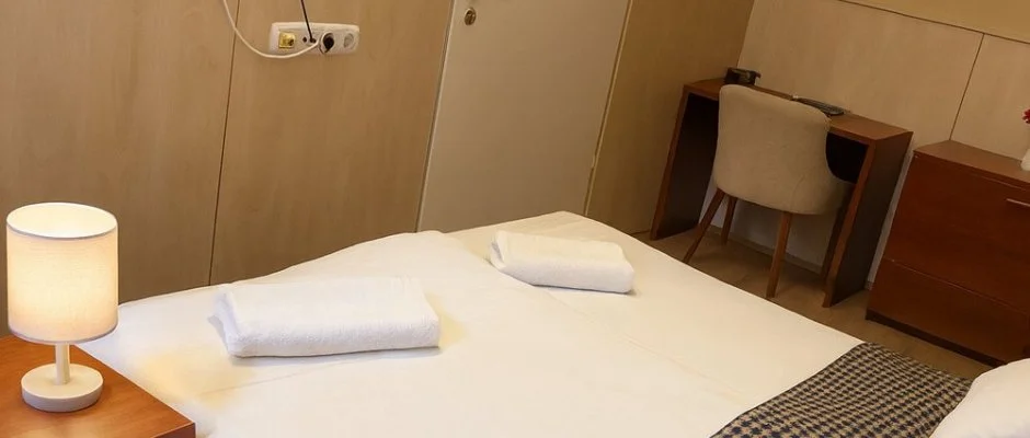 Pl�za Hotel Gyula